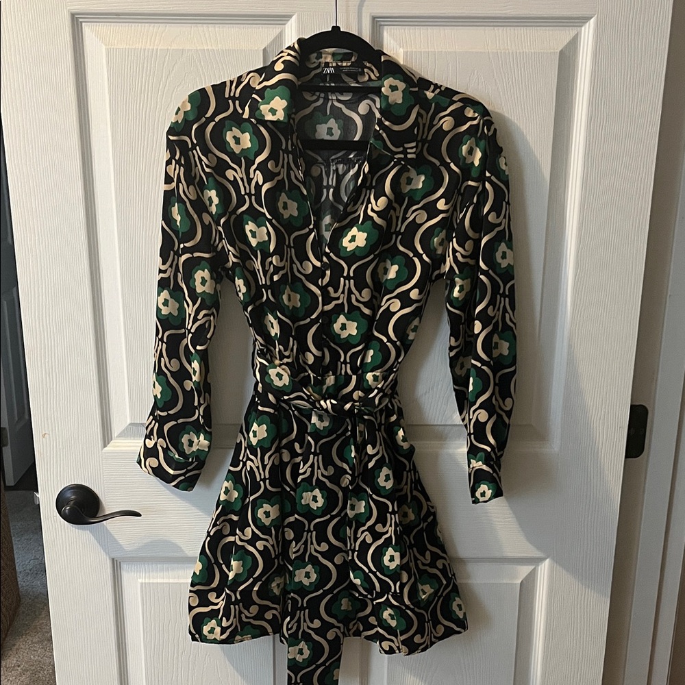 Zara Black and Green Floral Long Sleeve Dress